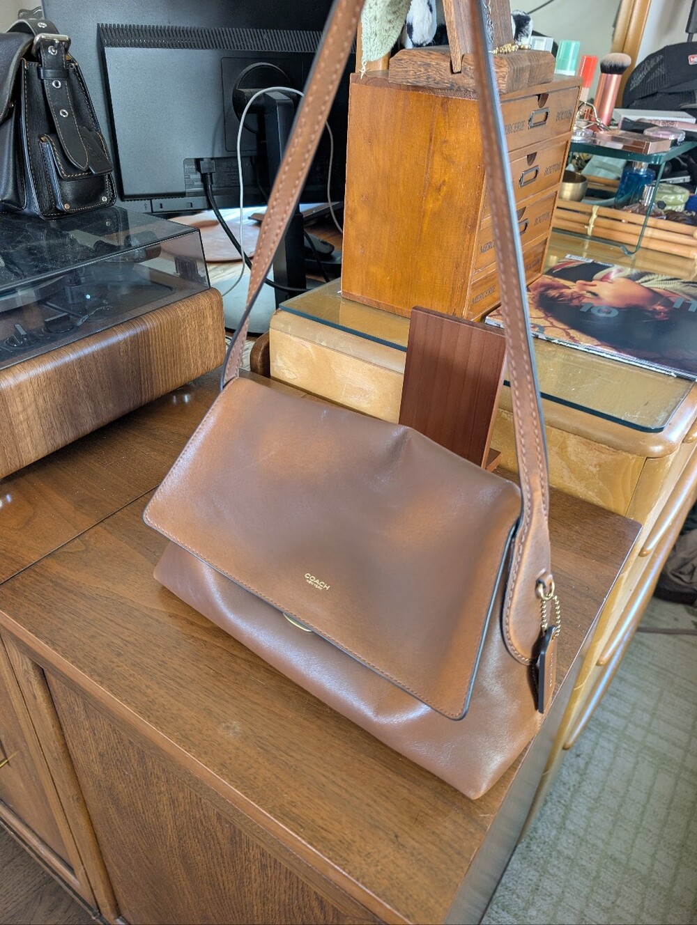Coach Chelsea 30 In Loved Leather